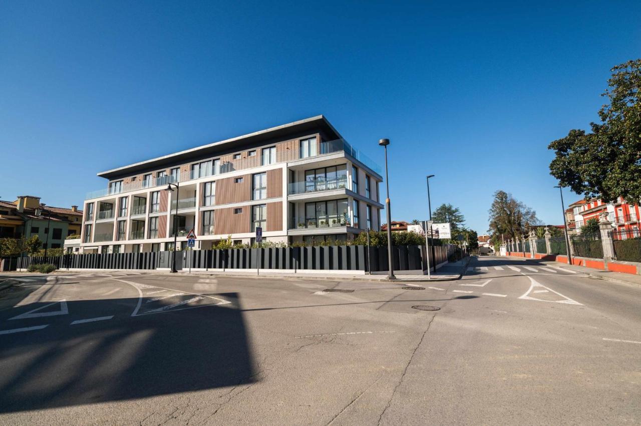 Riverview Apartment *